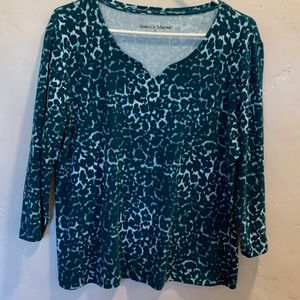 Comfortable Top with 3/4 Sleeves - XL